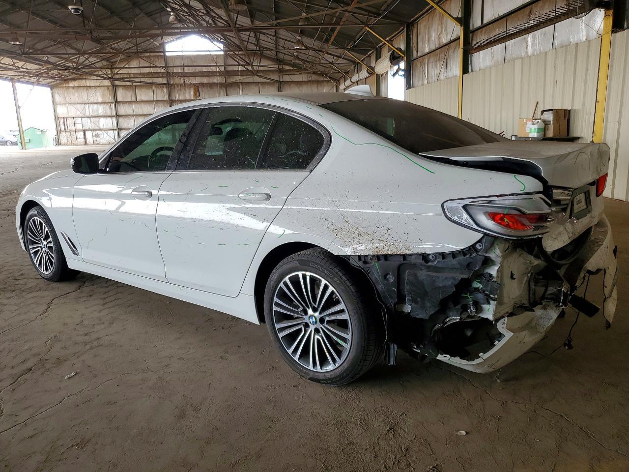 2020 BMW 530 I - Фото 2