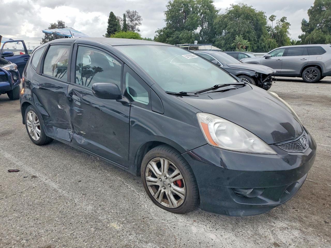 2010 Honda Fit Sport - Image 4