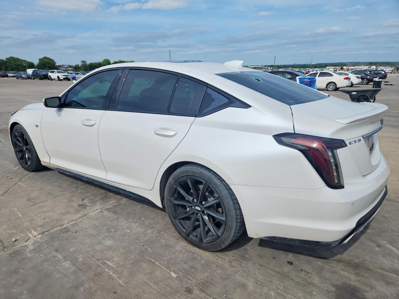 2021 Cadillac Ct5 Sport - Image 2