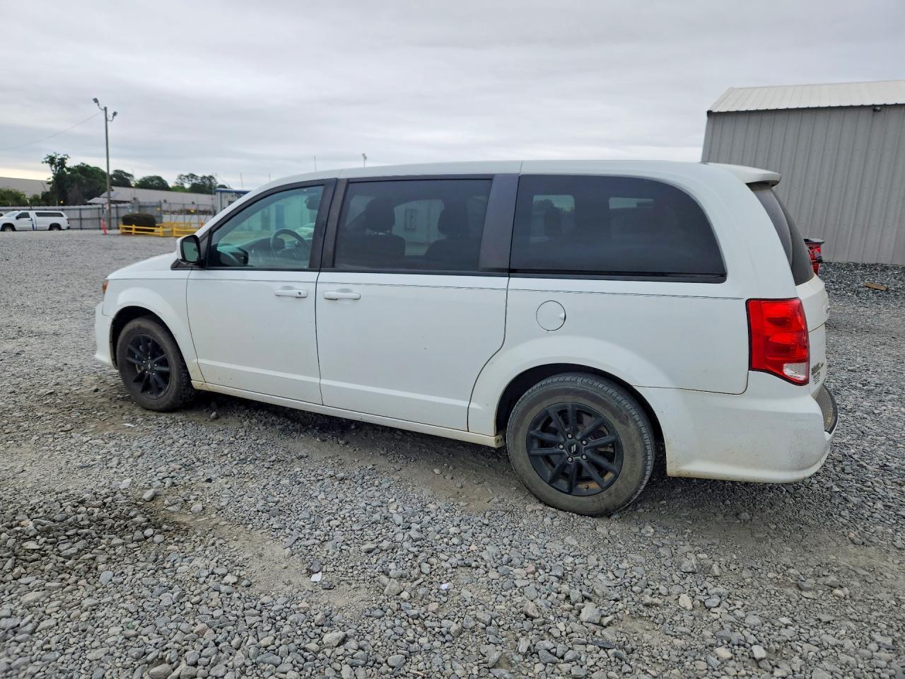 2019 Dodge Grand Caravan Sxt - Image 2