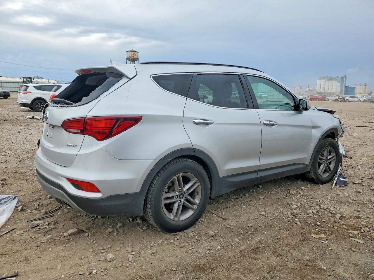 2018 Hyundai Santa Fe Sport 2.4L - Фото 3