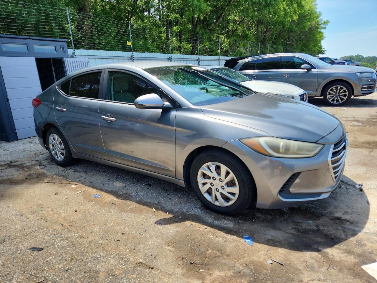 2017 Hyundai Elantra Se - Фото 4