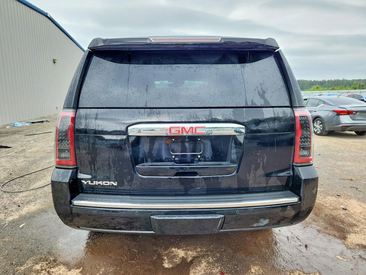 2015 GMC Yukon Denali - Фото 6