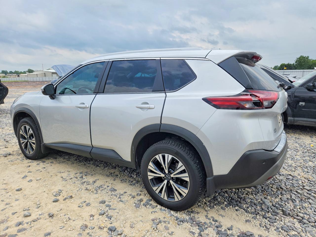 2022 Nissan Rogue Sv - Фото 2