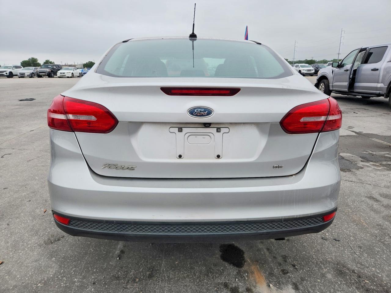 2017 Ford Focus Se - Фото 6