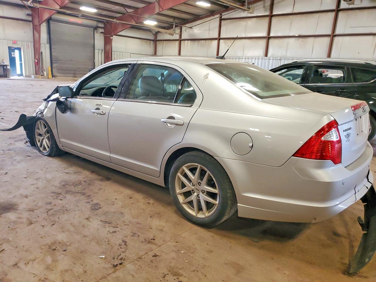 2012 Ford Fusion - Фото 2