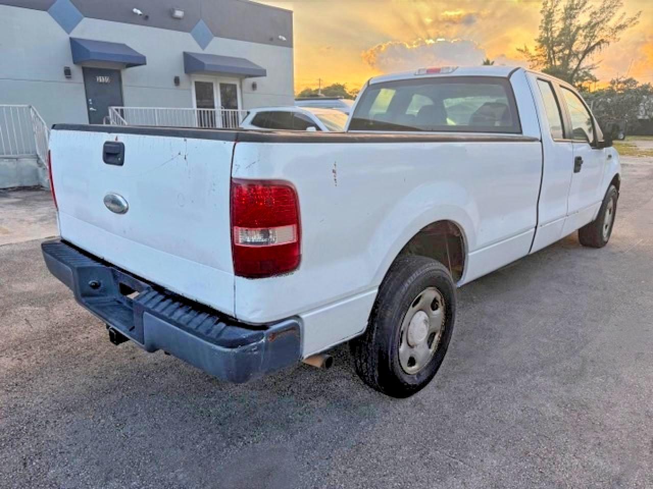 2007 Ford F150 - Фото 3