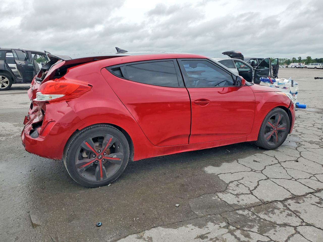 2017 Hyundai Veloster Value Edition - Фото 3
