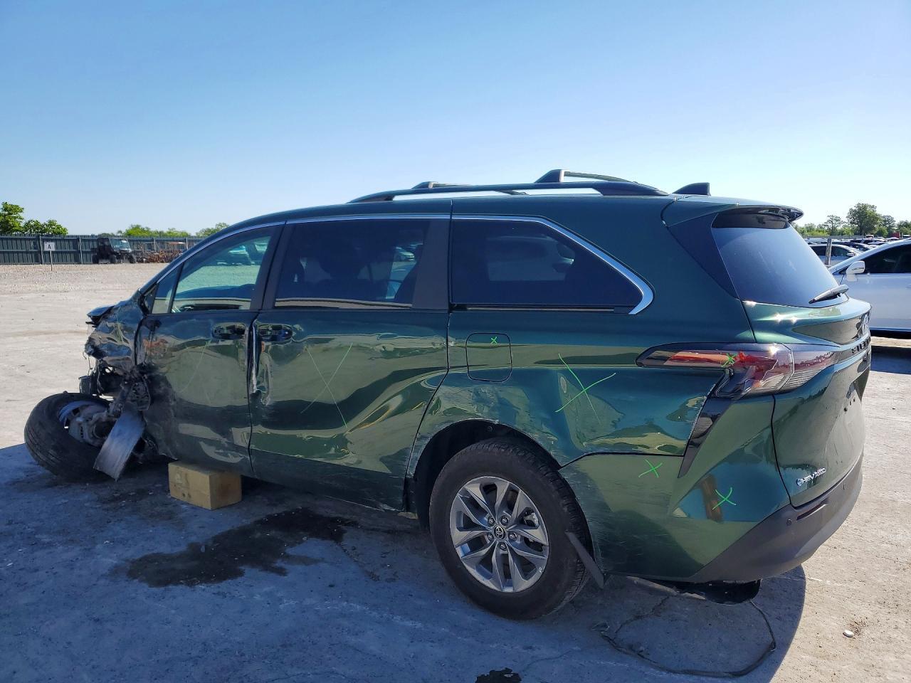 2025 Toyota Sienna Xle 7-Passenger - Фото 2