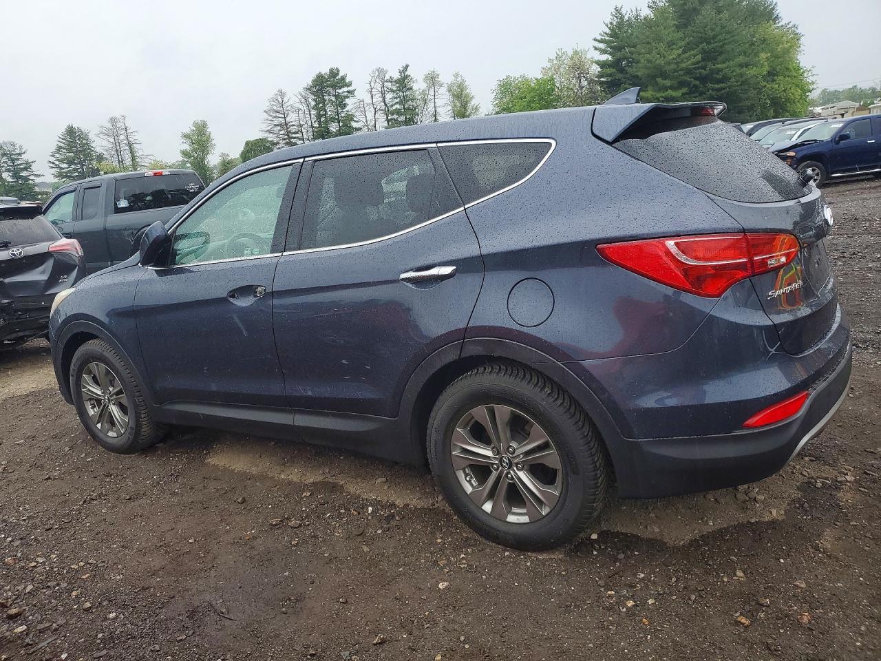 2014 Hyundai Santa Fe Sport 2.4L - Image 2