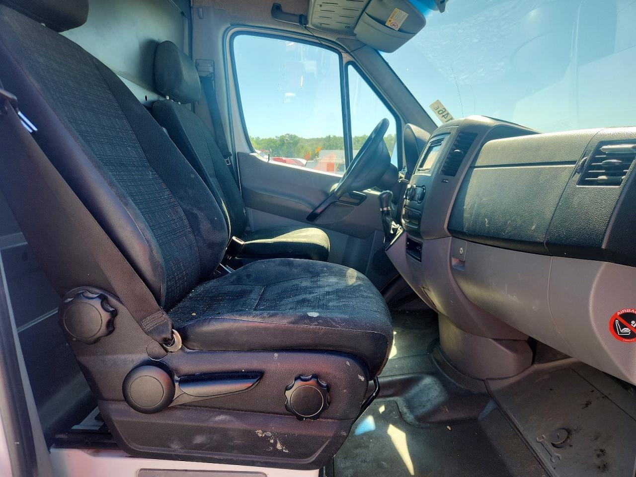 2014 Mercedes Benz Sprinter 3500 Delivery Van - Image 5