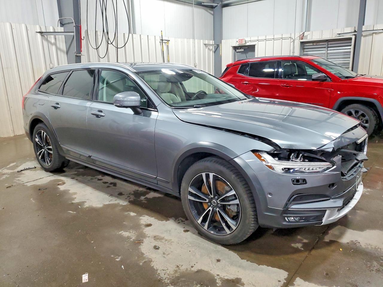 2019 Volvo V90 Cross Country T5 Momentum - Image 4