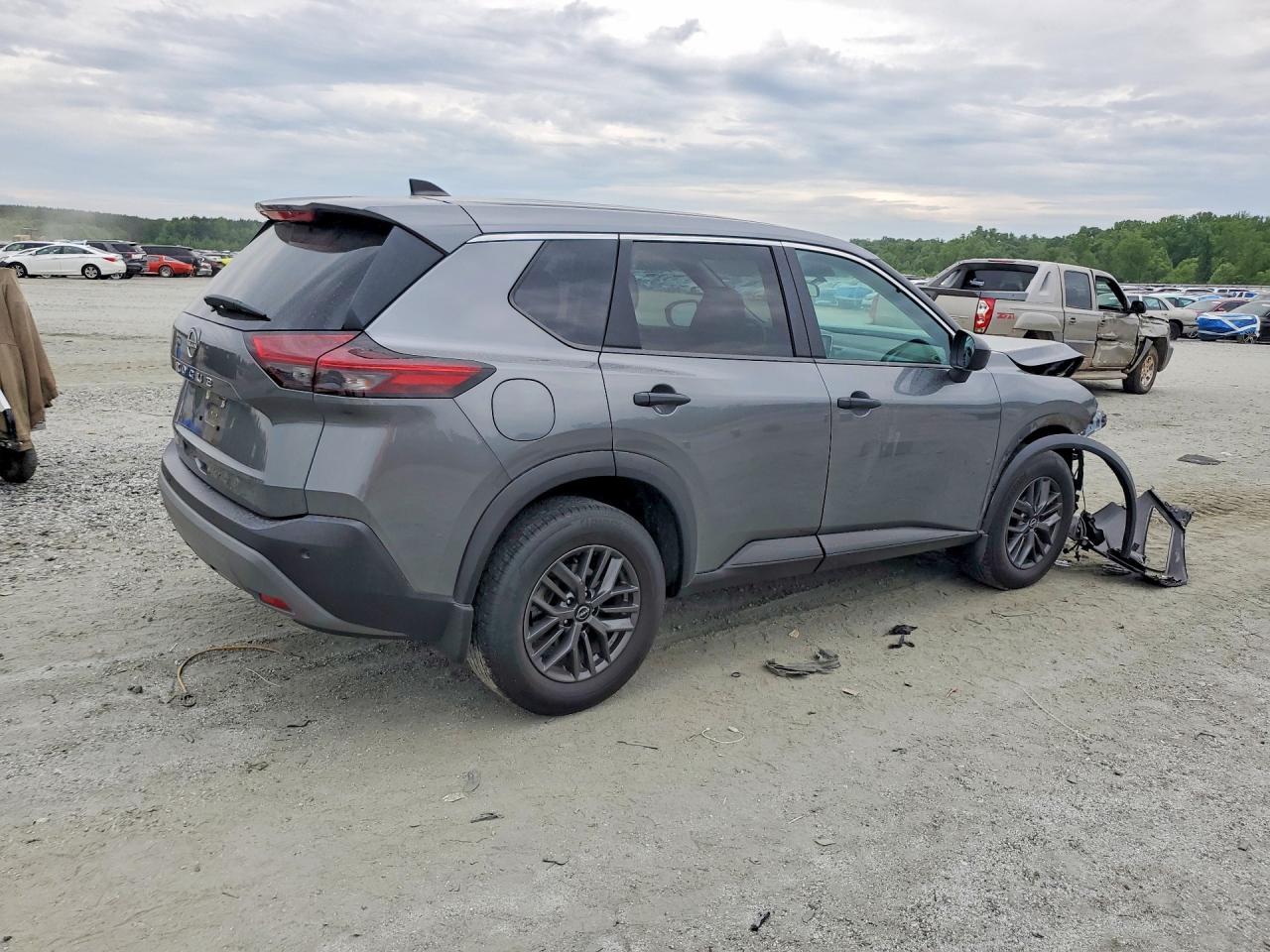 2023 Nissan Rogue S - Фото 3