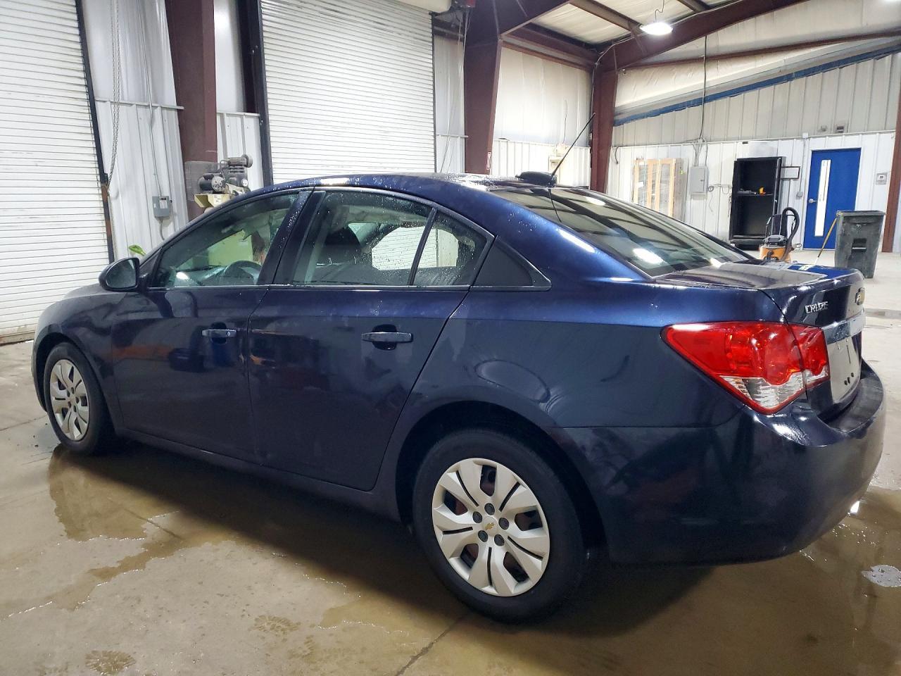 2016 Chevrolet Cruze Limited Ls - Фото 2