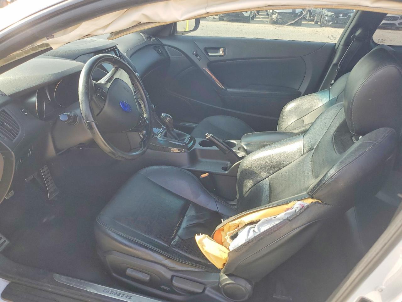 2015 Hyundai Genesis Coupe 3.8 Ultimate - Фото 7