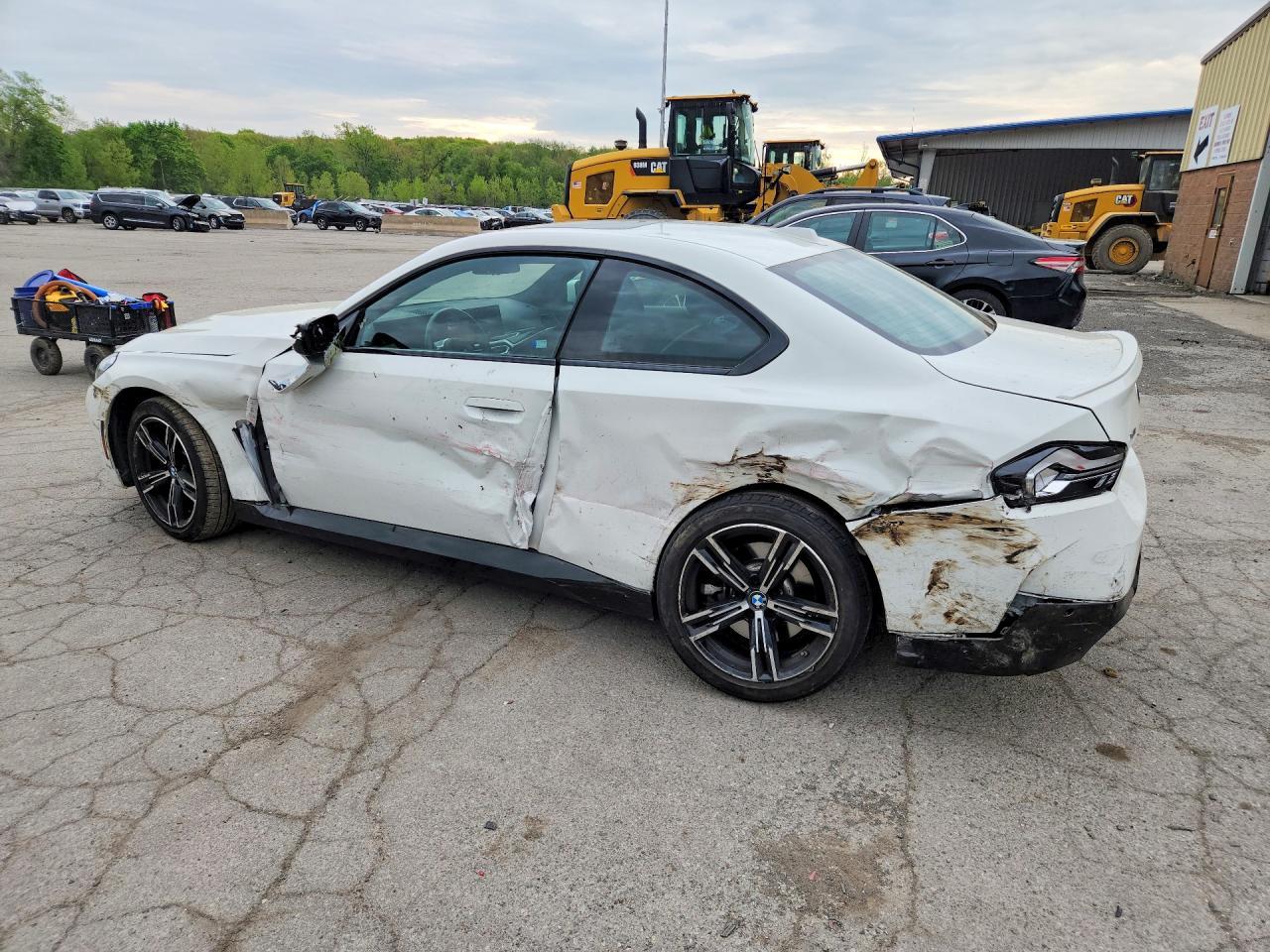 2024 BMW 230Xi - Фото 2