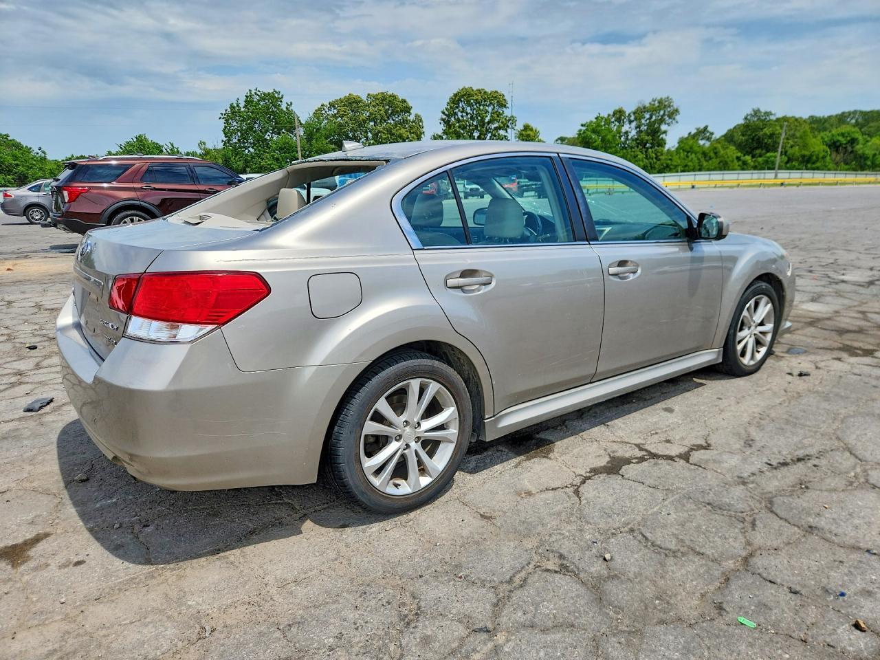 2014 Subaru Legacy 3.6R Limited - Image 3
