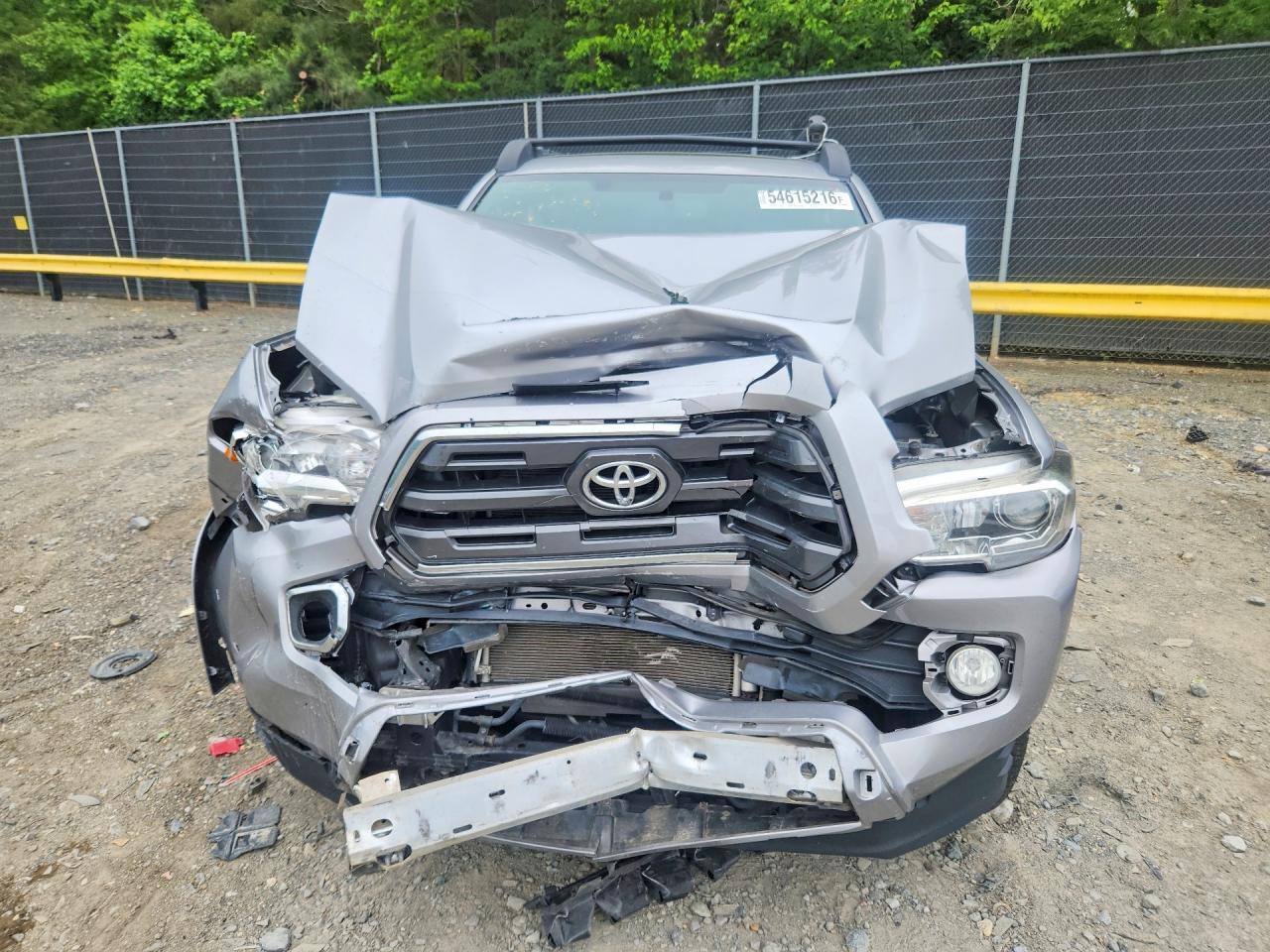 2016 Toyota Tacoma Limited - Image 5