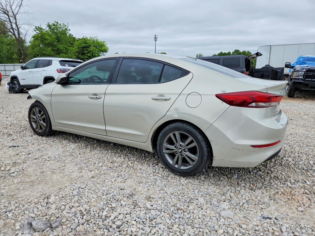 2017 Hyundai Elantra Se - Фото 2