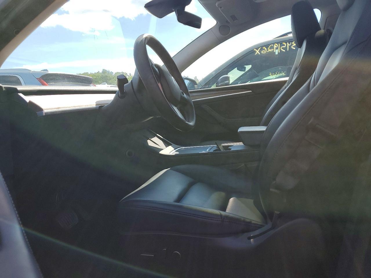 2023 Tesla Model Y - Image 7