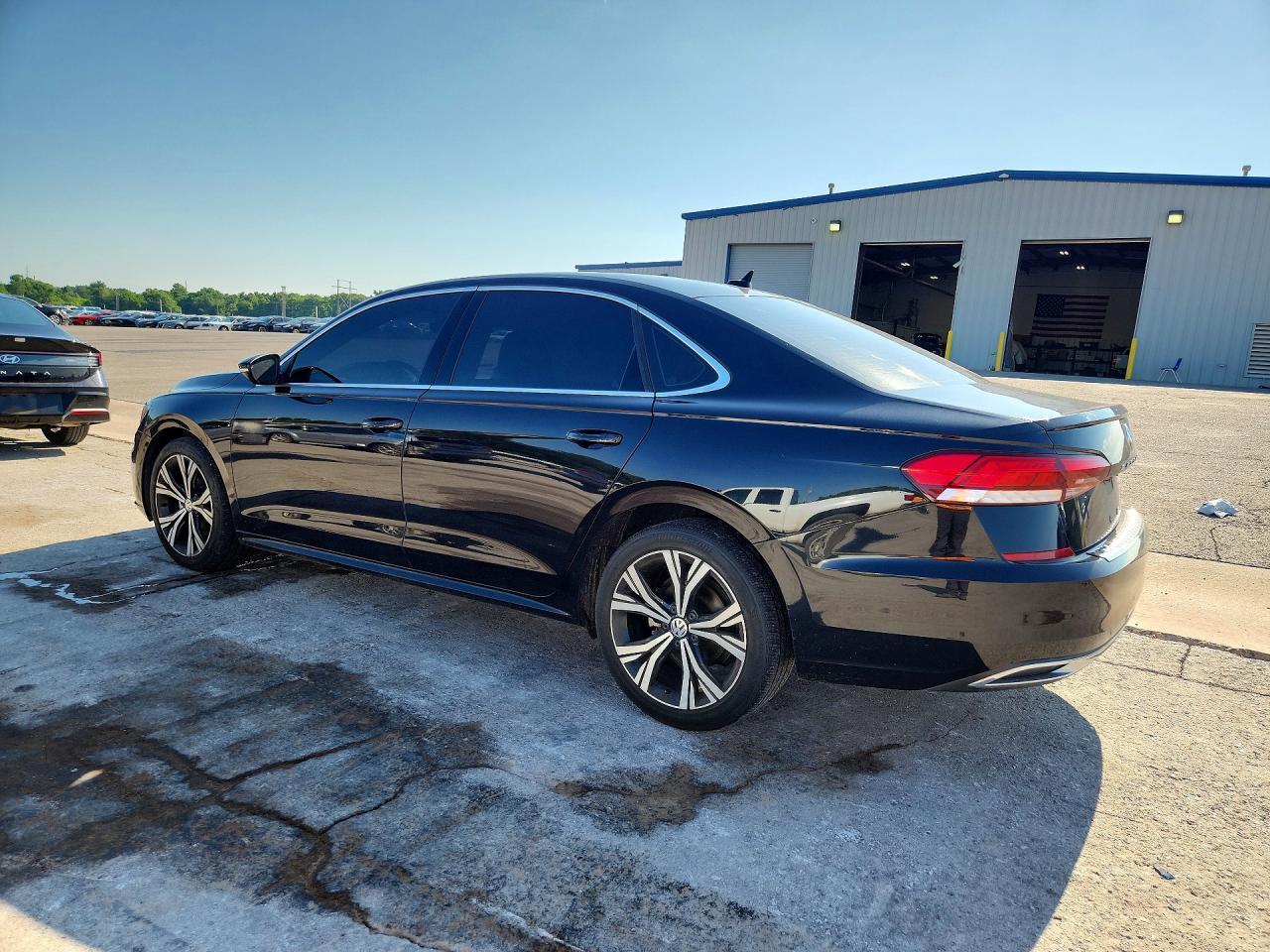 2021 Volkswagen Passat Se - Фото 2
