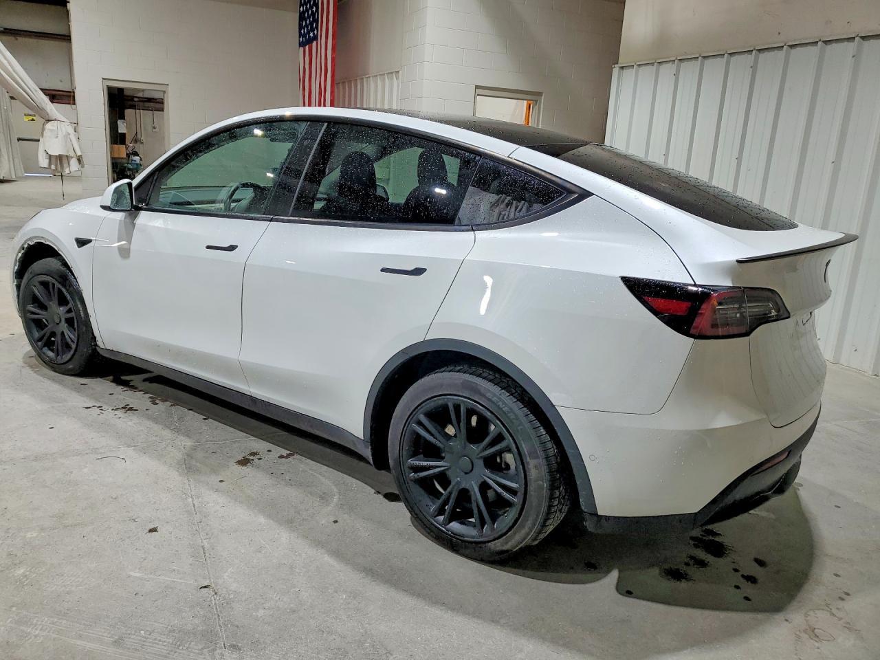 2020 Tesla Model Y - Фото 2