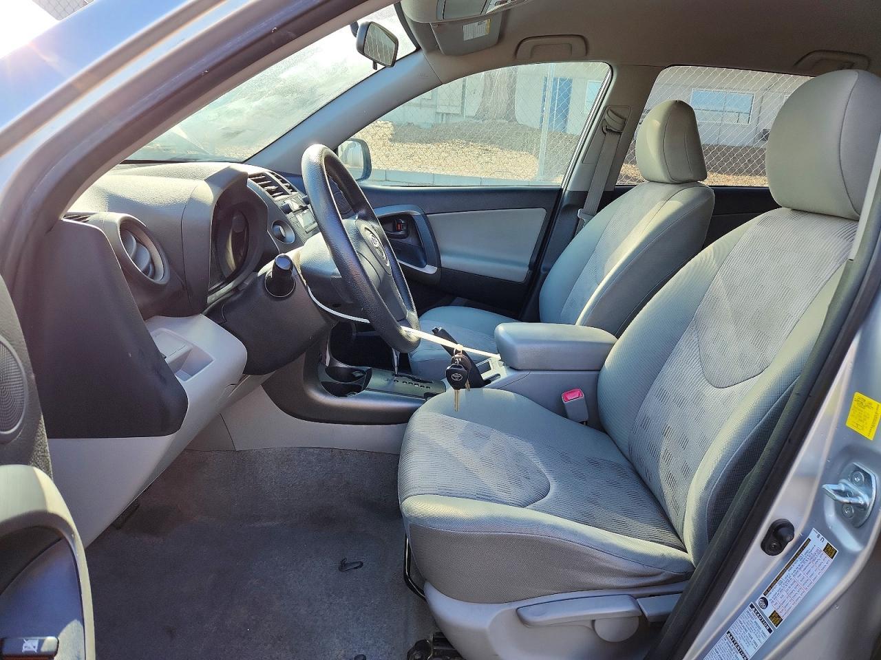 2011 Toyota Rav4 Base - Фото 6