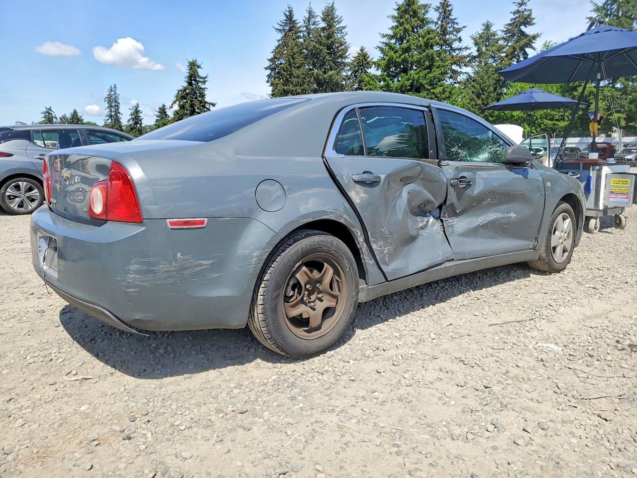 2008 Chevrolet Malibu Ls - Image 3