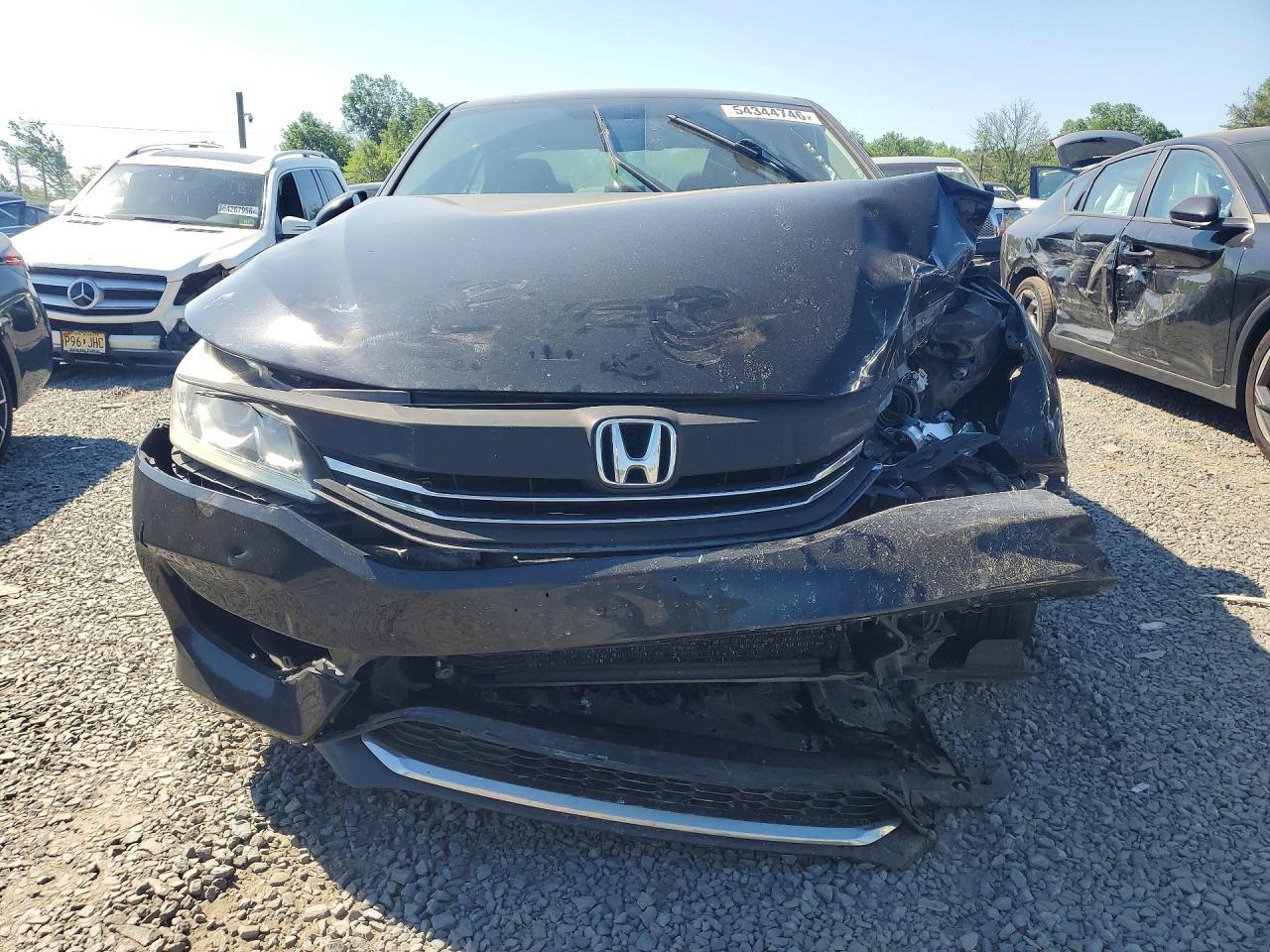 2017 Honda Accord Lx - Image 5