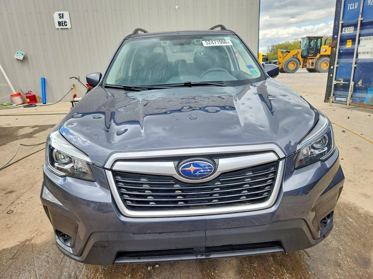 2020 Subaru Forester Premium - Image 5