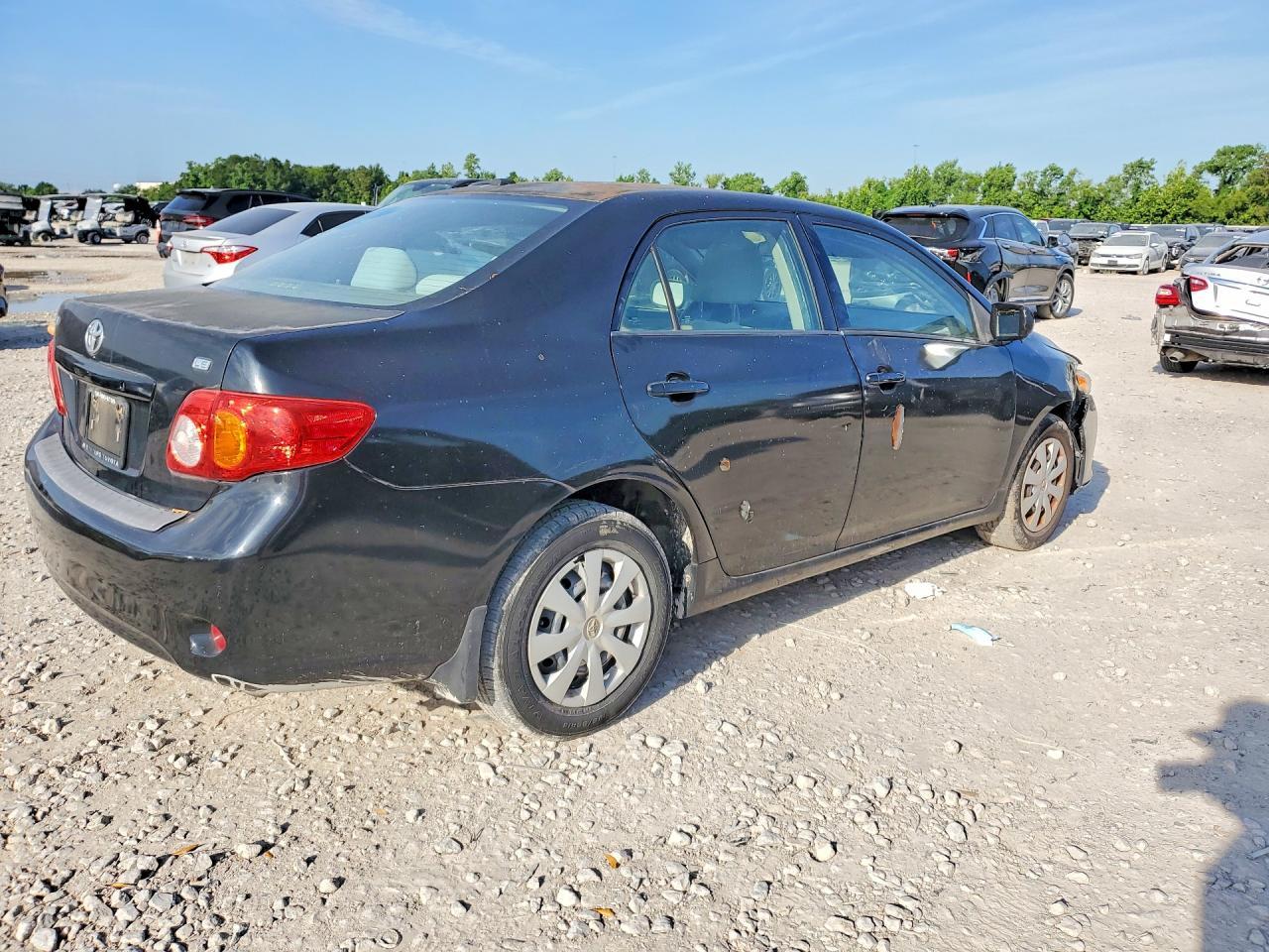 2010 Toyota Corolla Le - Фото 3