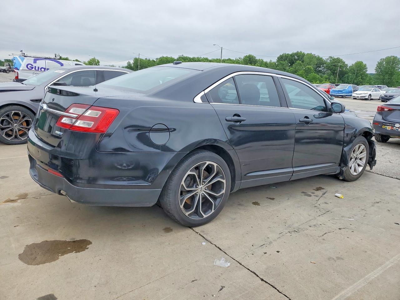 2013 Ford Taurus Police Interceptor - Фото 3
