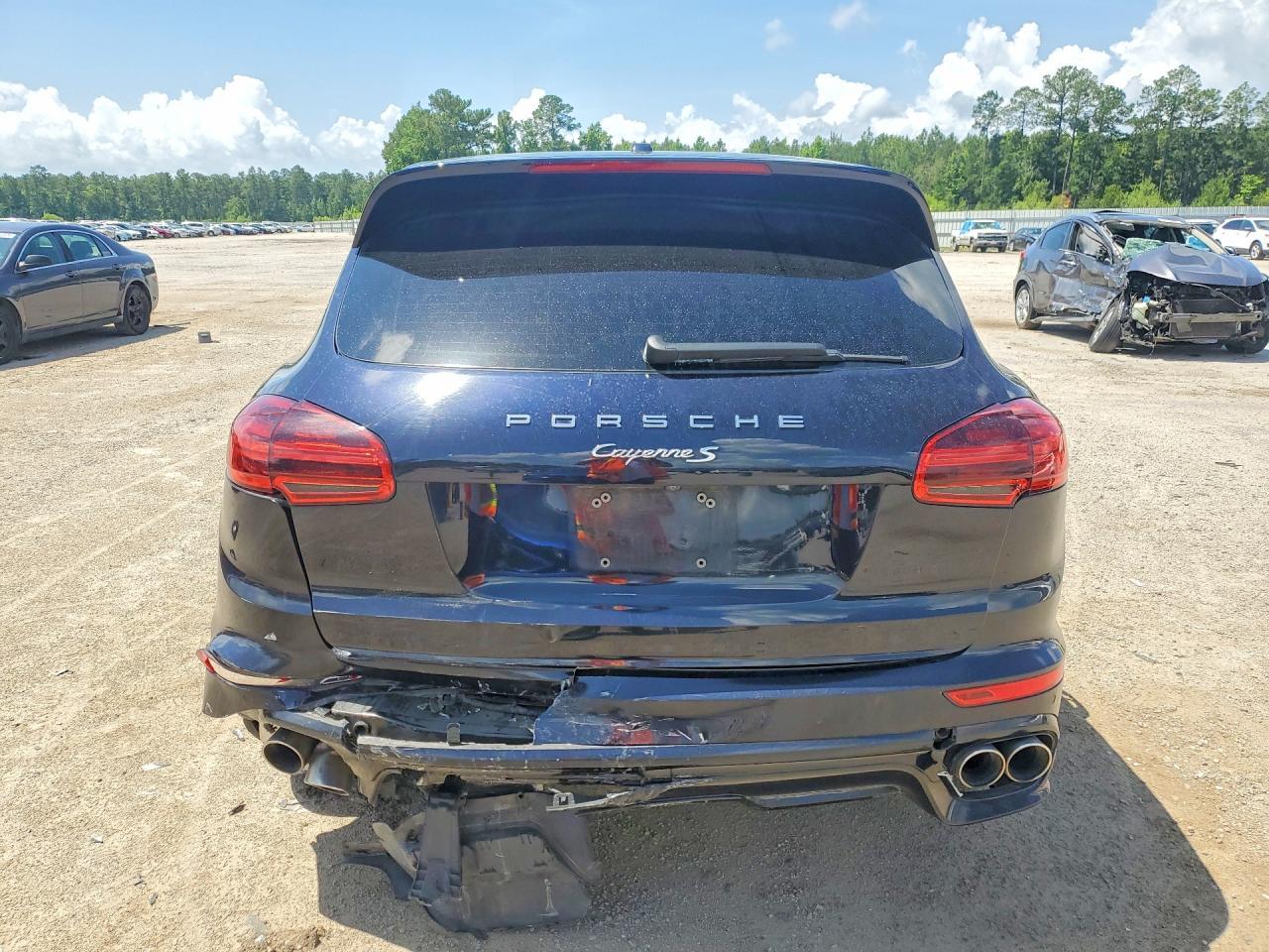 2016 Porsche Cayenne S - Фото 6