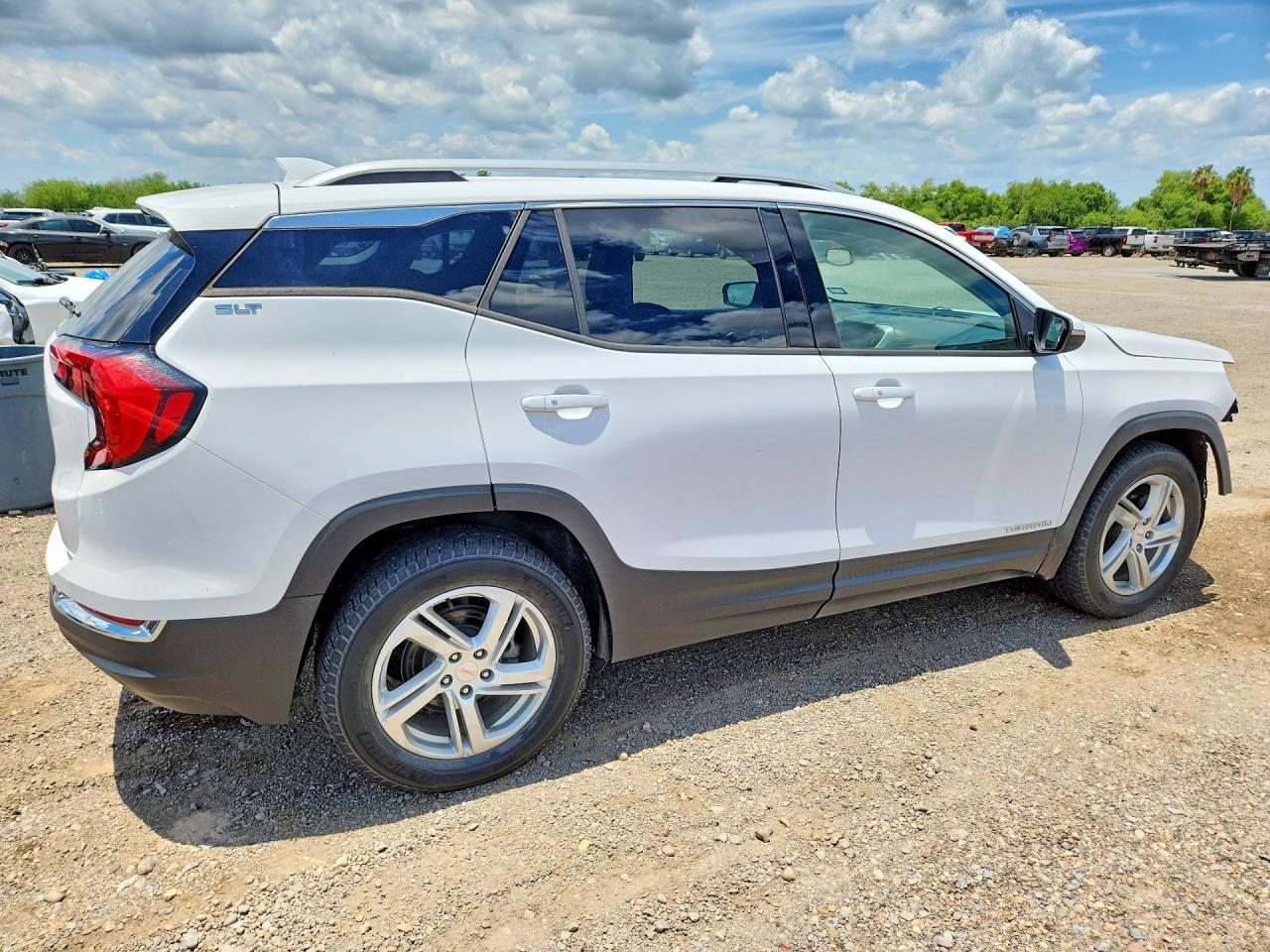 2020 GMC Terrain Slt - Image 3