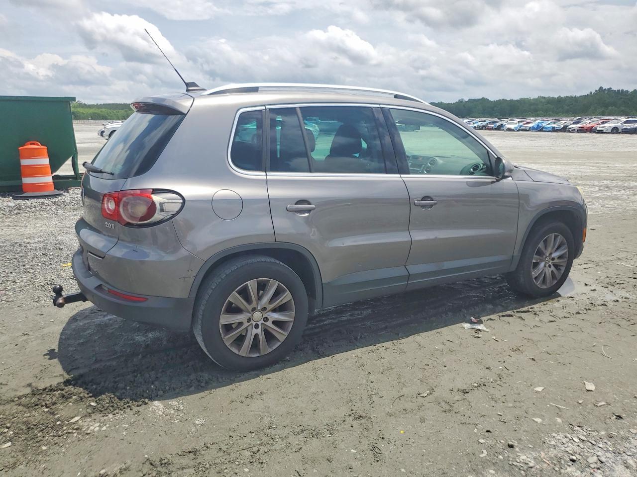 2009 Volkswagen Tiguan S - Фото 3
