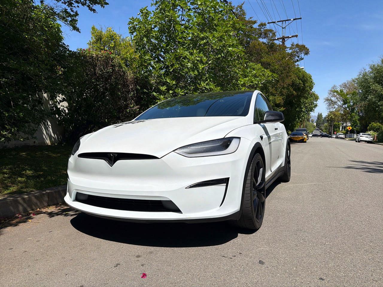 2023 Tesla Model X - Фото 2
