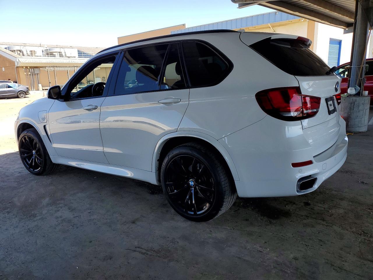 2018 BMW X5 Xdr40E - Фото 2