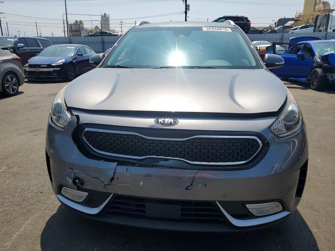 2017 Kia Niro Ex Touring - Фото 5