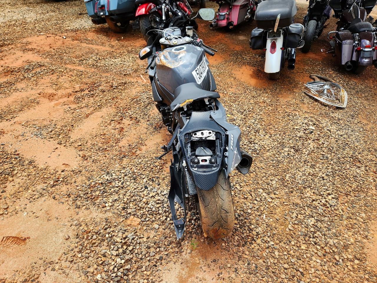 2025 Suzuki Gsx-R750 - Фото 4