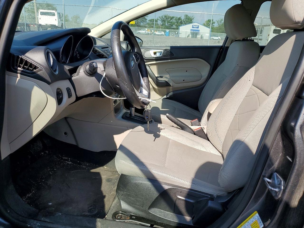2015 Ford Fiesta Se - Image 7