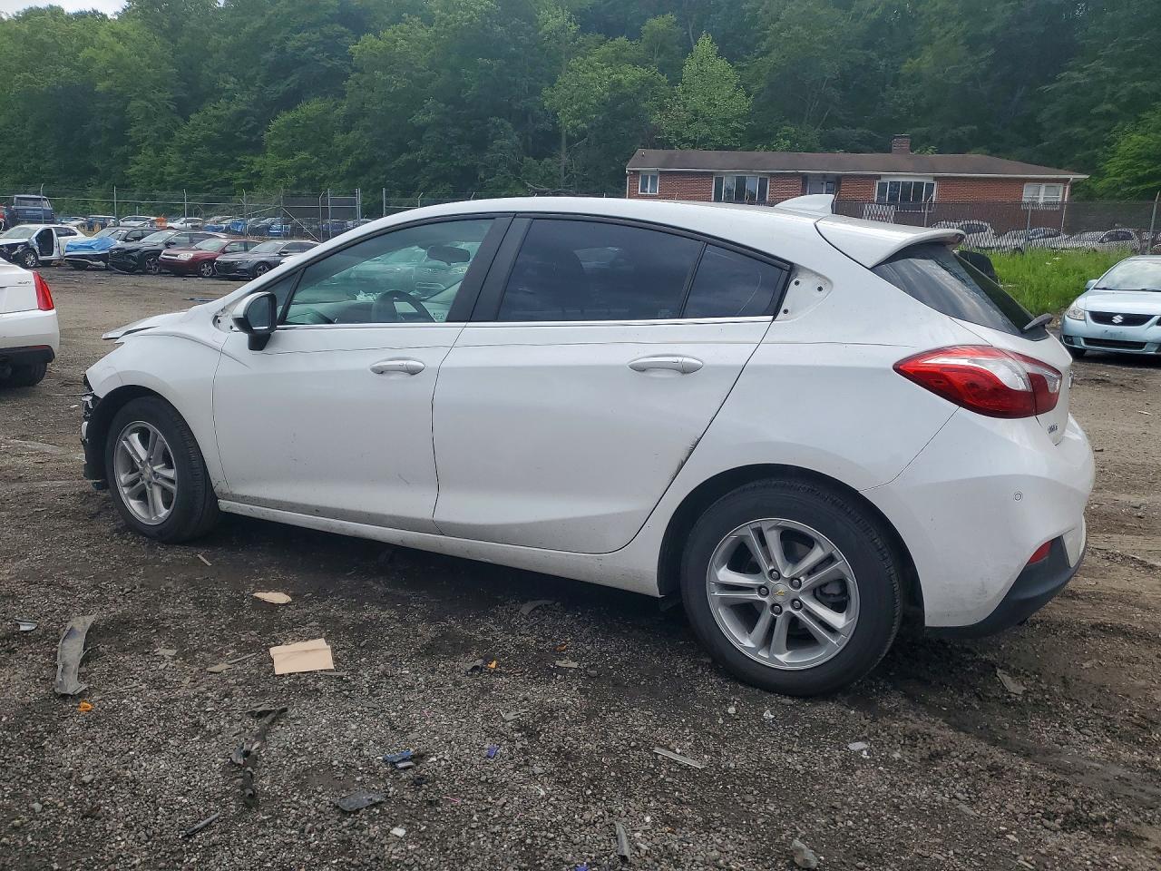 2018 Chevrolet Cruze Lt - Фото 2