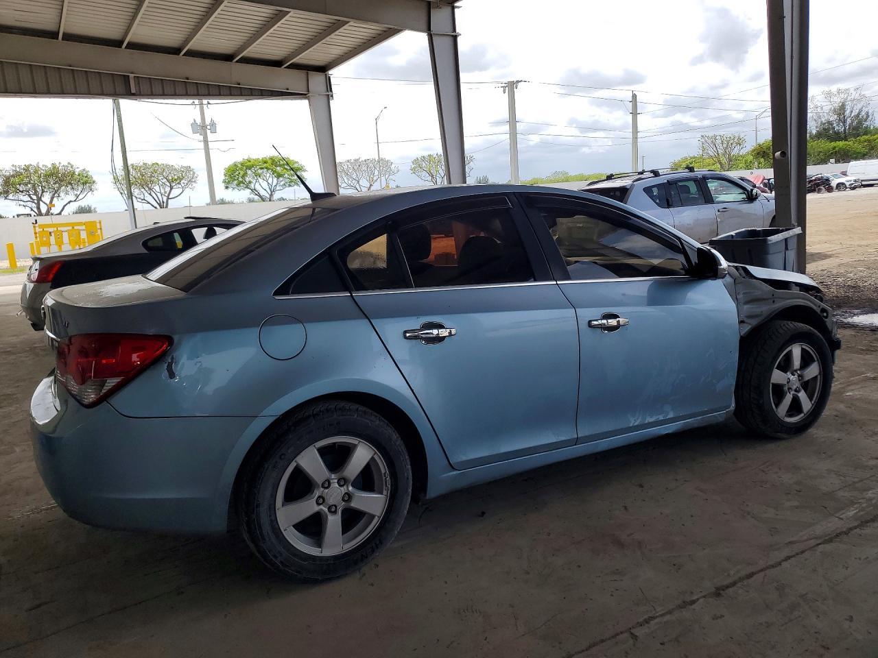 2012 Chevrolet Cruze Lt - Image 3