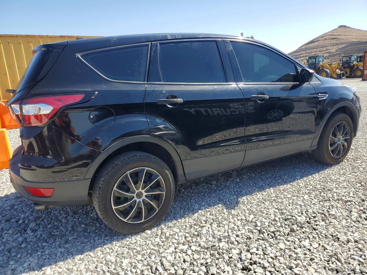2018 Ford Escape S - Фото 3
