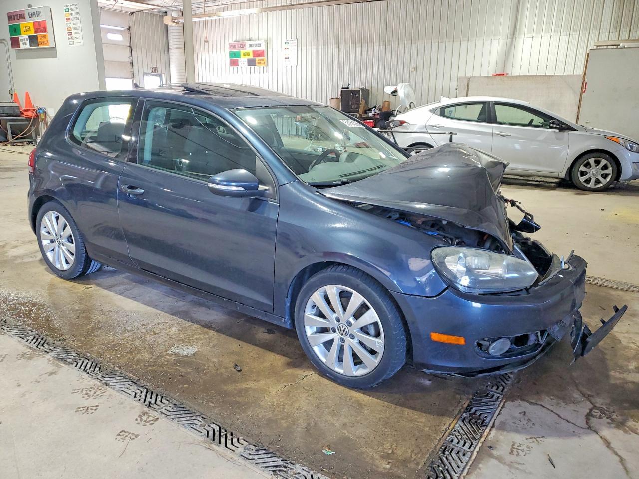 2012 Volkswagen Golf - Фото 4