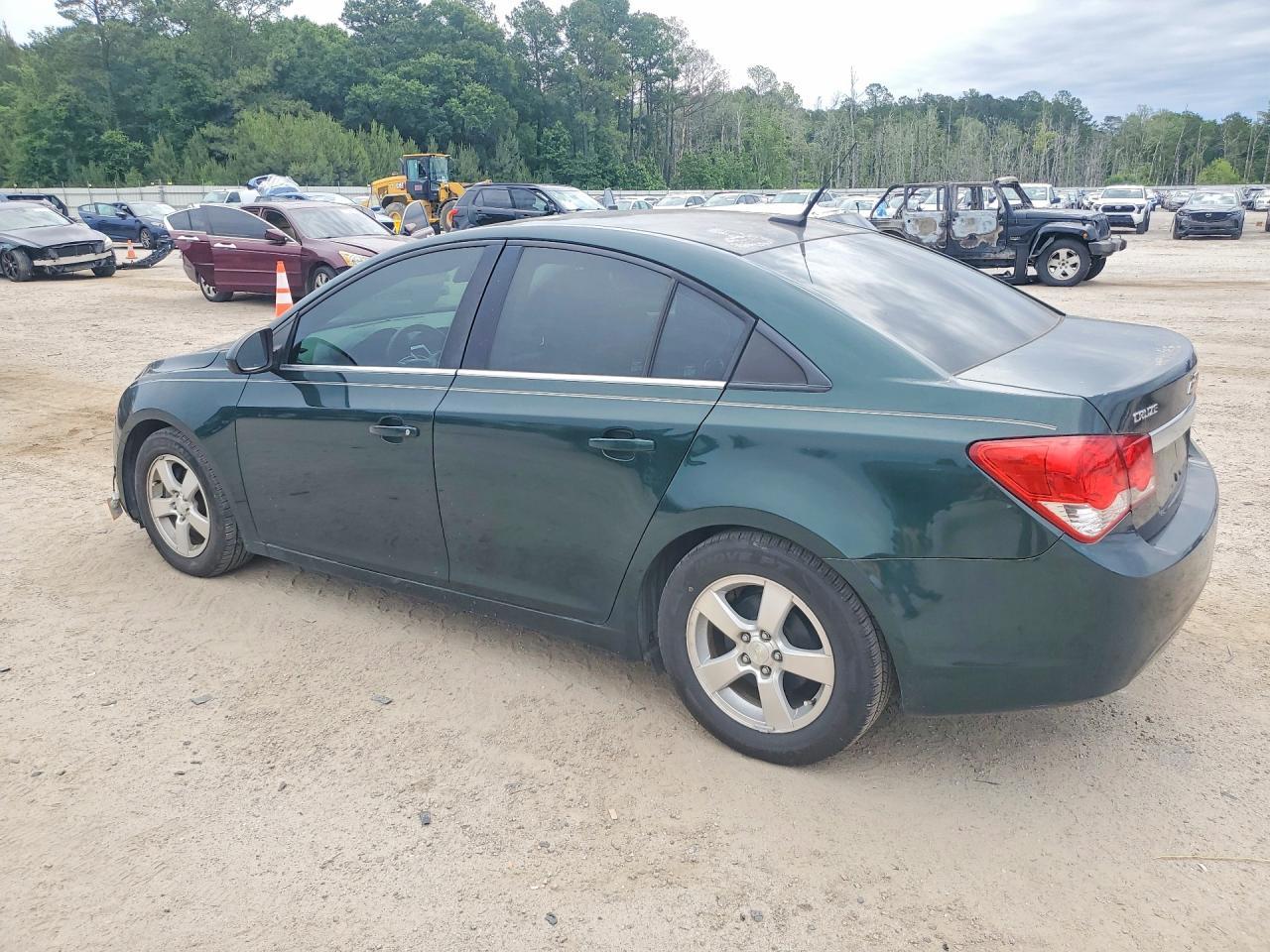 2014 Chevrolet Cruze Lt - Image 2