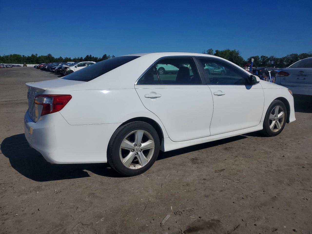 2012 Toyota Camry Se - Фото 3
