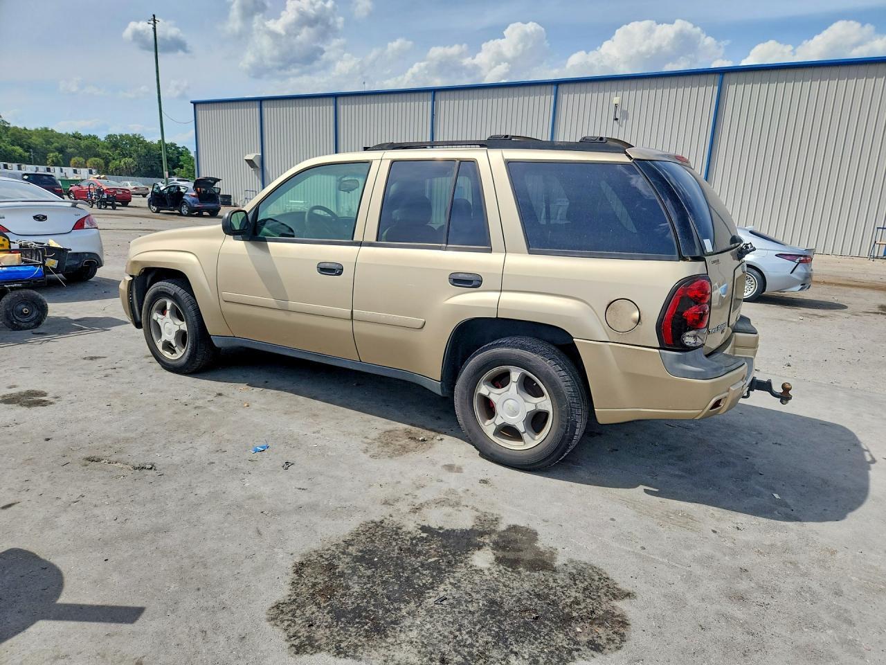 2006 Chevrolet Trailblazer Ls - Image 2