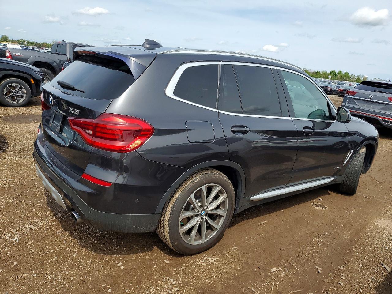 2018 BMW X3 xDrive30I - Фото 3