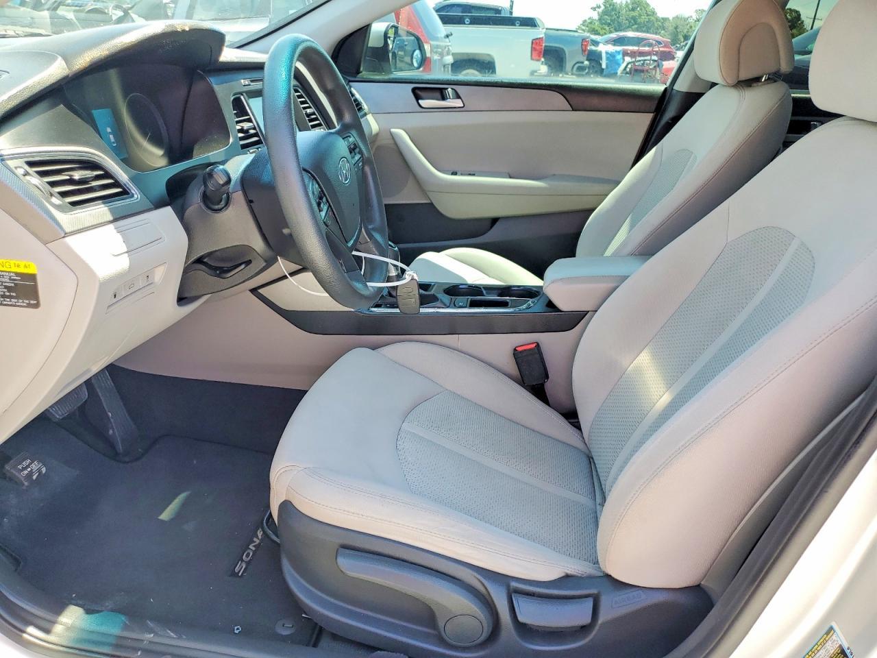2017 Hyundai Sonata Se - Фото 7