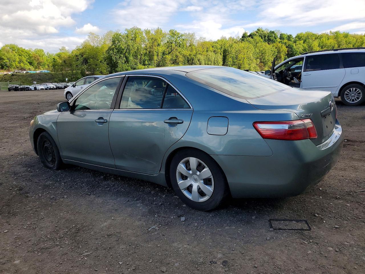 2007 Toyota Camry Le - Image 2